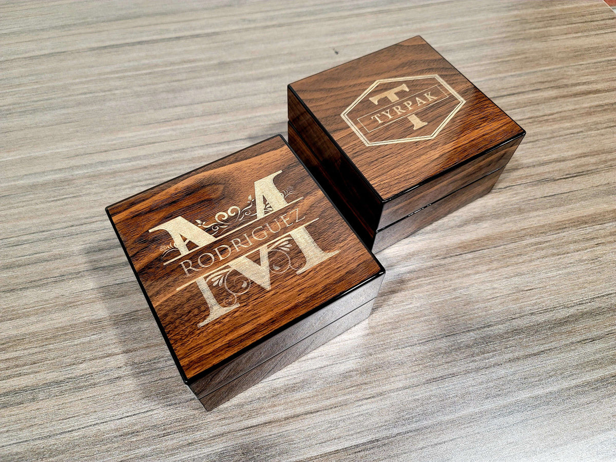 Personalized High Gloss Walnut or Cherry Wood Finish Cigar Ashtray Foldable Set - SIKARX