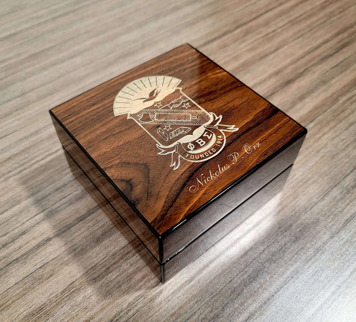 Personalized High Gloss Walnut or Cherry Wood Finish Cigar Ashtray Foldable Set - SIKARX