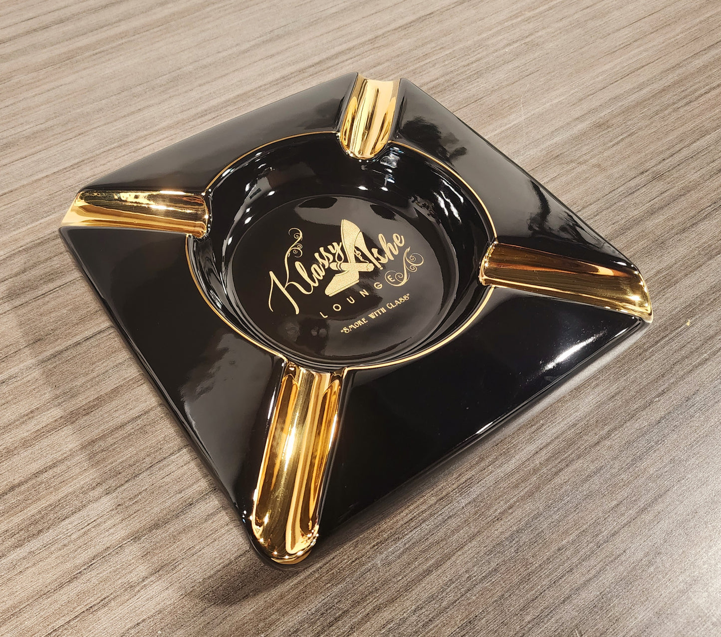 Personalized That's what I do I smoke cigars Black and Gold Large 4 Cigars Ceramic Ashtray Outdoor Use 4 Cigar rests - SIKARX
