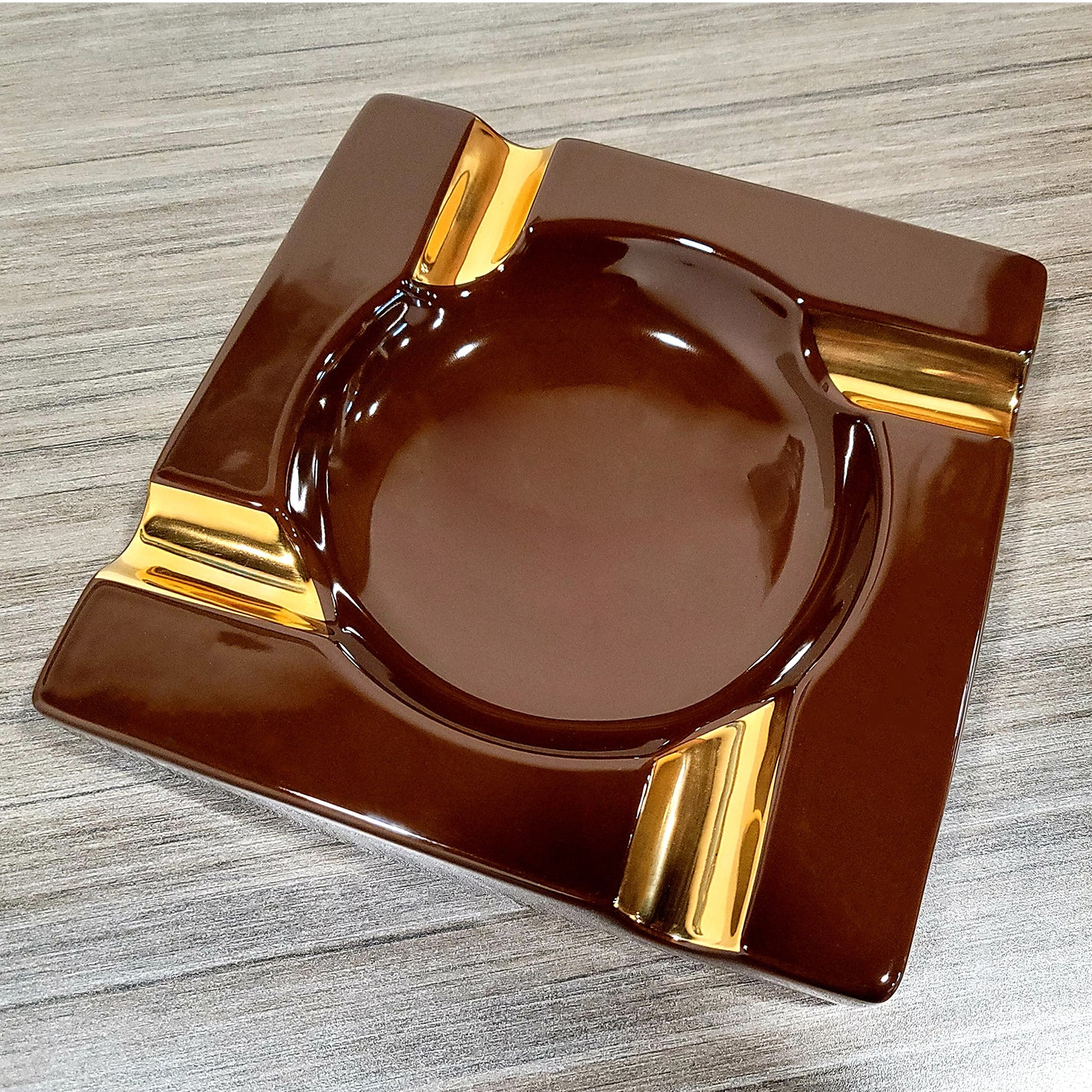 Quad Cigar Oasis Brown — engraving preview base